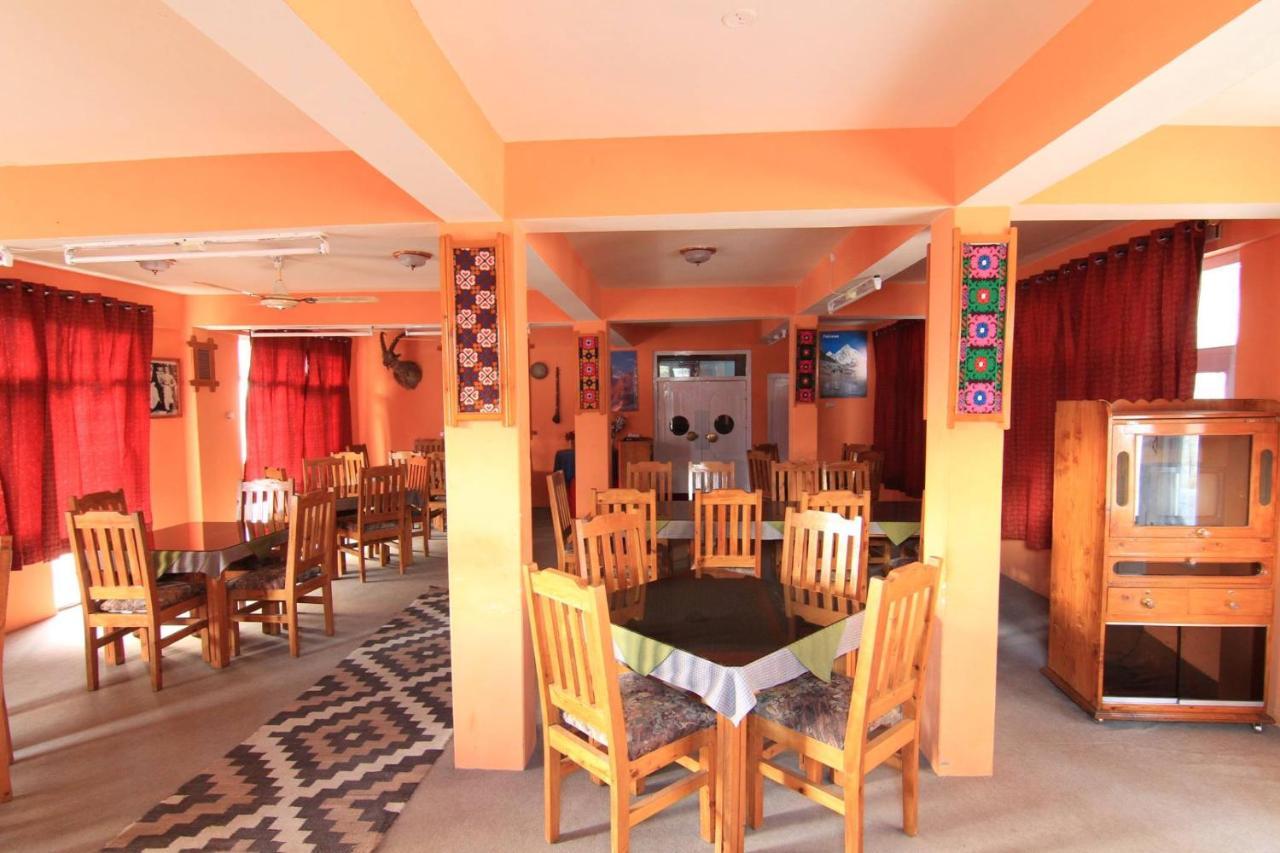 World Roof Hotel Hunza Karimabad  Dış mekan fotoğraf